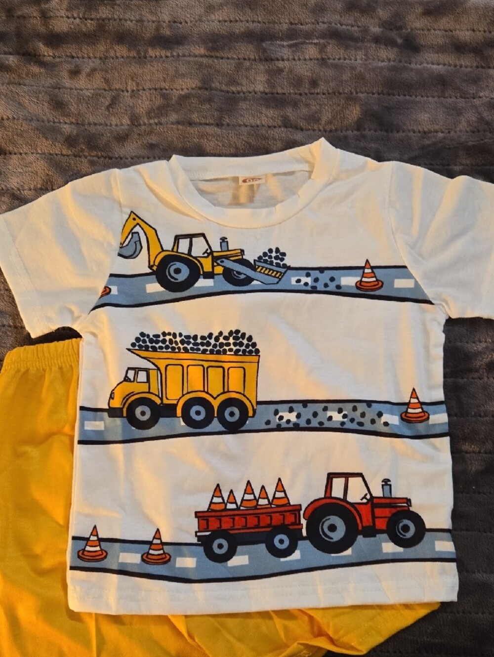 Kids' Yellow Truck & White Tee Matching Set - Picture 3 of 5
